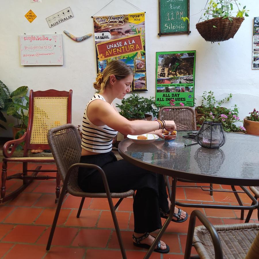 Real Dream Hostel San Gil Exterior photo